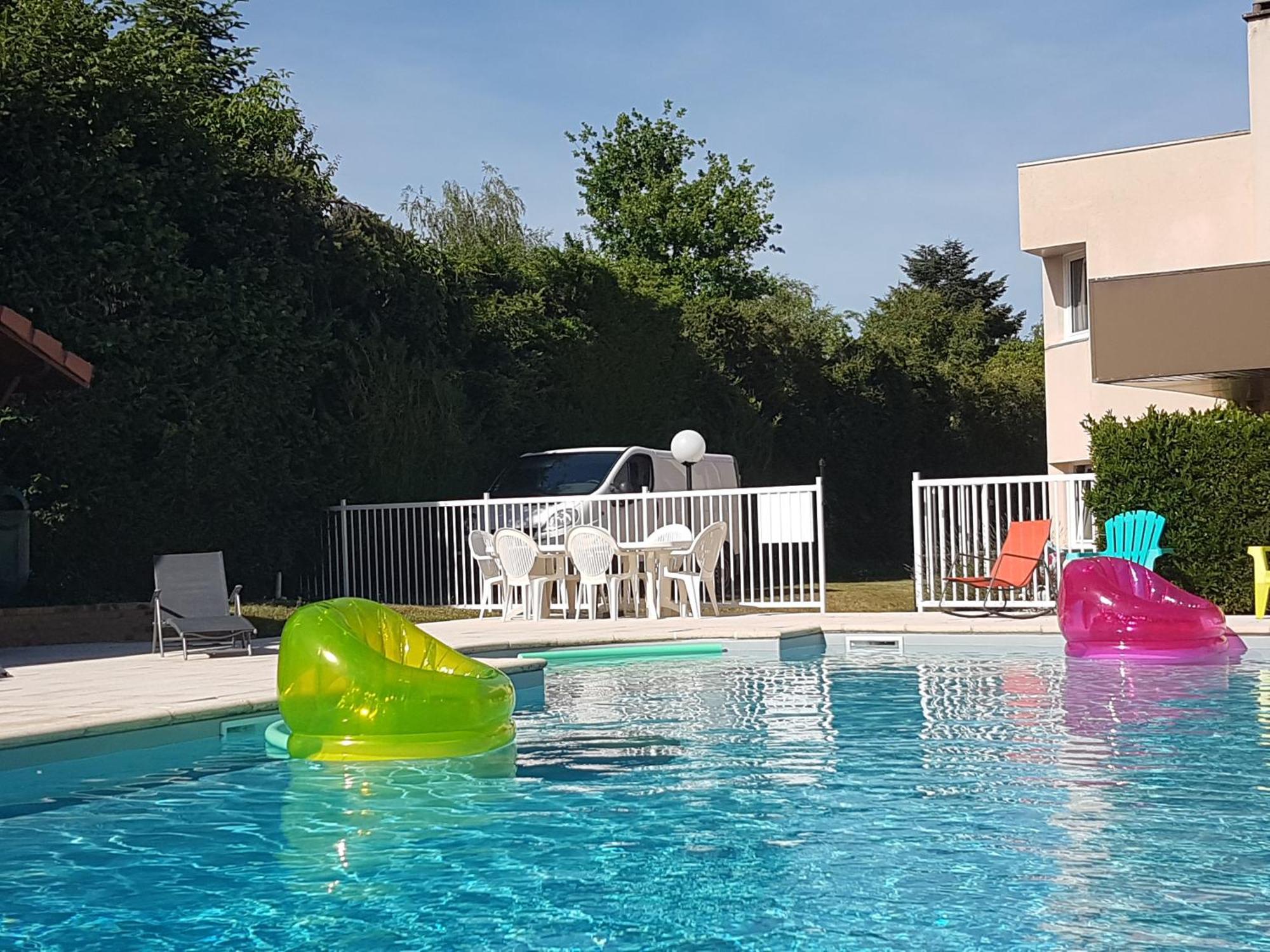 Brit Hotel Dak Hotel Avallon Bagian luar foto