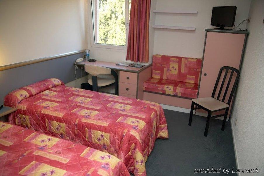 Brit Hotel Dak Hotel Avallon Ruang foto