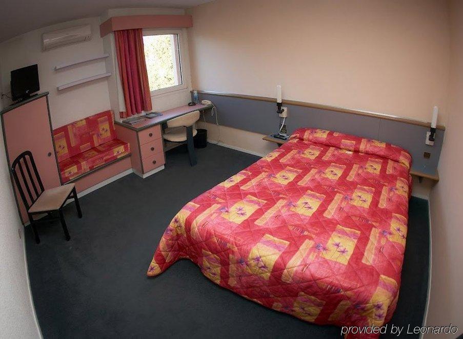 Brit Hotel Dak Hotel Avallon Ruang foto