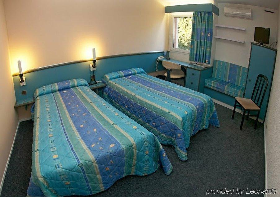 Brit Hotel Dak Hotel Avallon Ruang foto