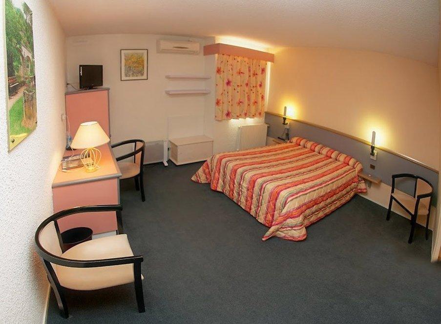 Brit Hotel Dak Hotel Avallon Bagian luar foto